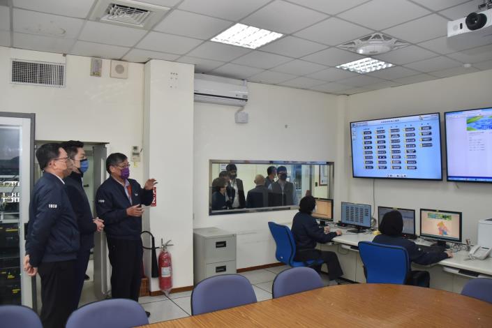 Mayor Chiang inspects the Taipei Water Department (3)