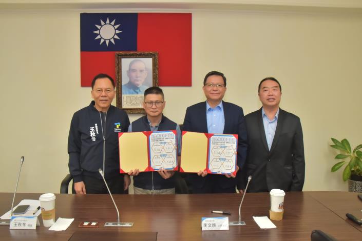 Declaration signing – Photo 1