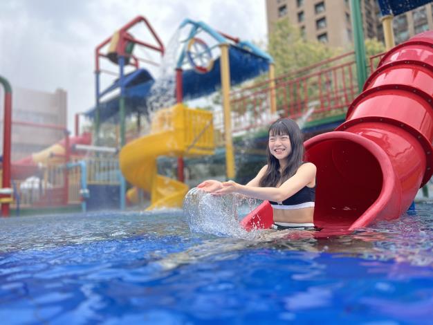 Water Country Park features a fun slide for kids to enjoy. 2