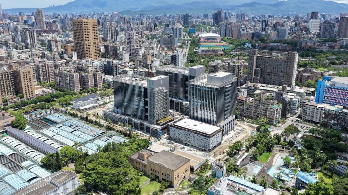 Current Construction Photo – Gongguan Building Complex 2