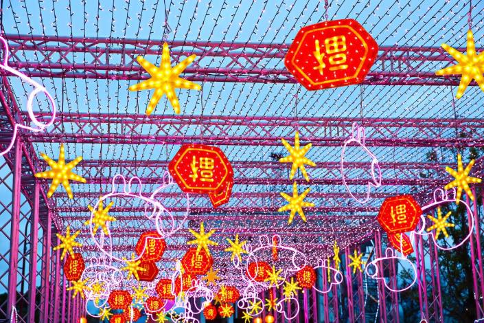 Taipei Festival of Lights_Light Sea Tunnel