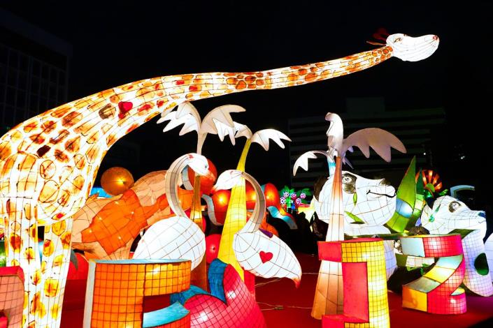 Taipei Festival of Lights _ Zhongshan Hall Light District Student Works