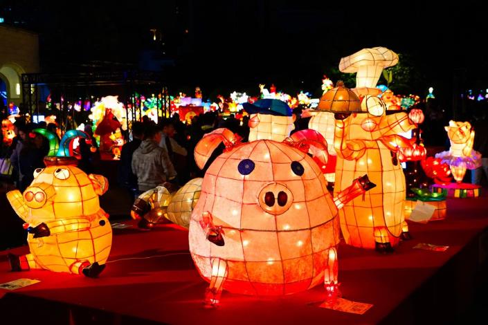 Taipei Festival of Lights_Zhongshantang Light District