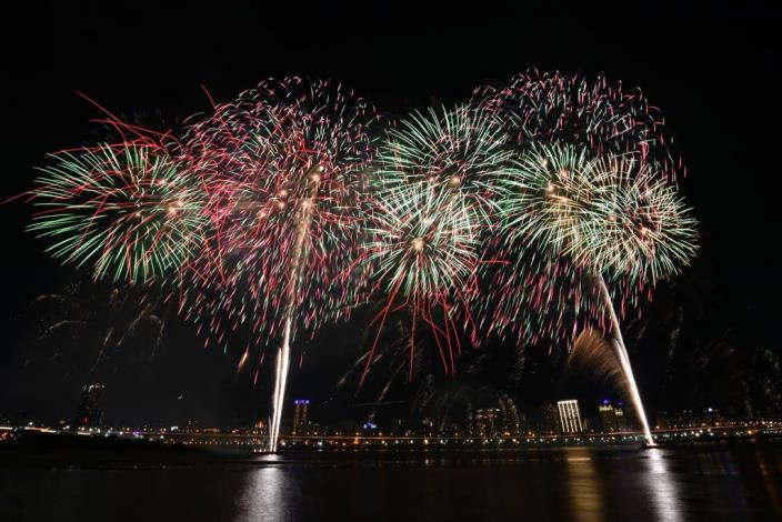 2019 Big Inaba Valentine's Day Fireworks 08