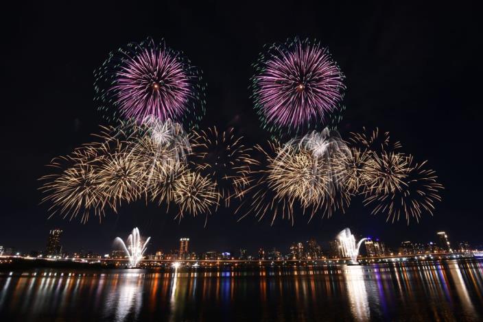 2020 Dadaocheng Valentine's Day Fireworks 010
