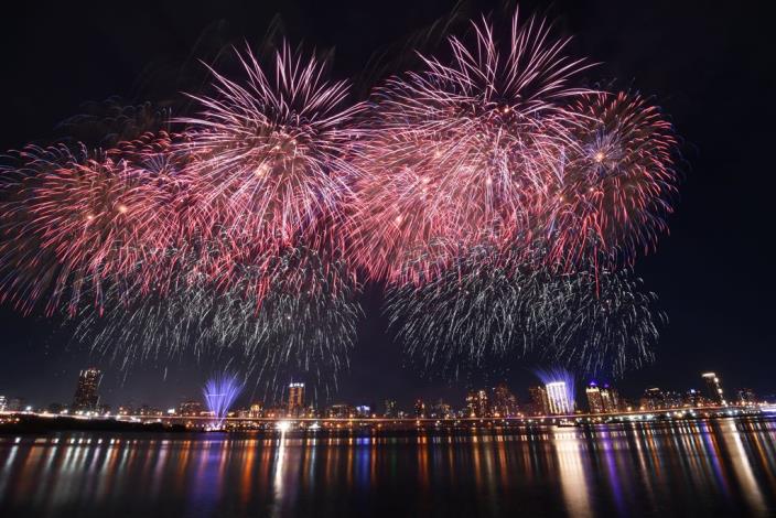 2020 Dadaocheng Valentine's Day Fireworks 006