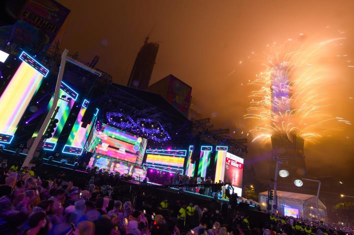 2023 New Year's Eve Fireworks (14).JPG