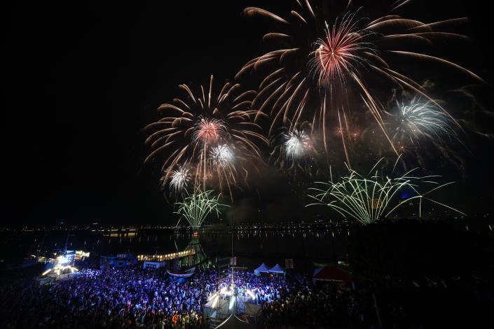 1120820_Dadaocheng Summer Festival Fireworks-19.JPG