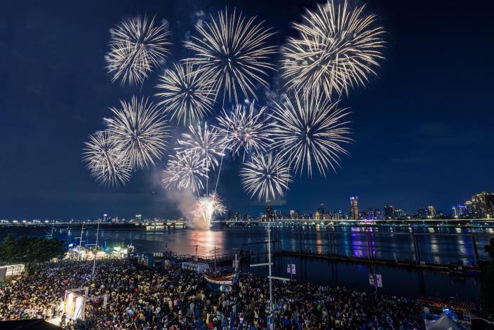 2024 Dadaocheng Summer Festival 300-second theme fireworks show on July 17_09