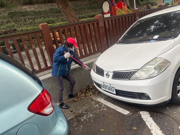 F5FFB67B-7963-421C-A01C-6A97A37A3EAF