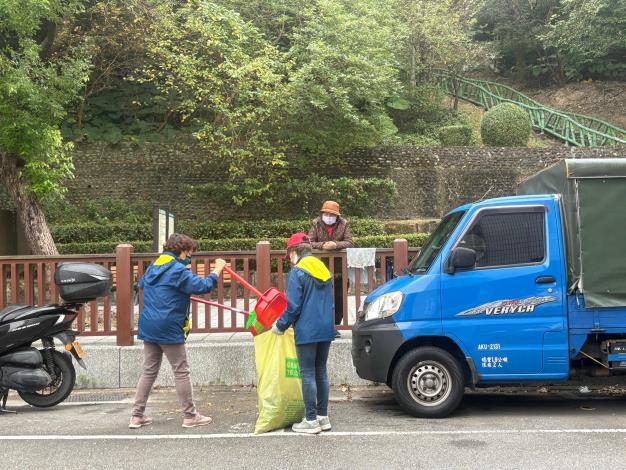 491502E5-0851-4CF9-9C9E-1F8F4EEF172E