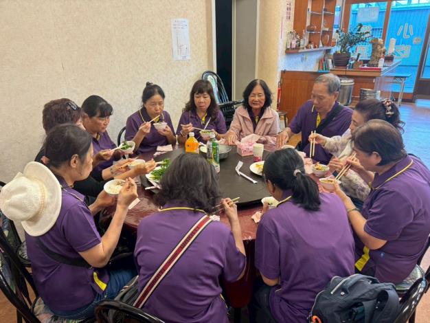 114吉慶里鄰長自強活動5