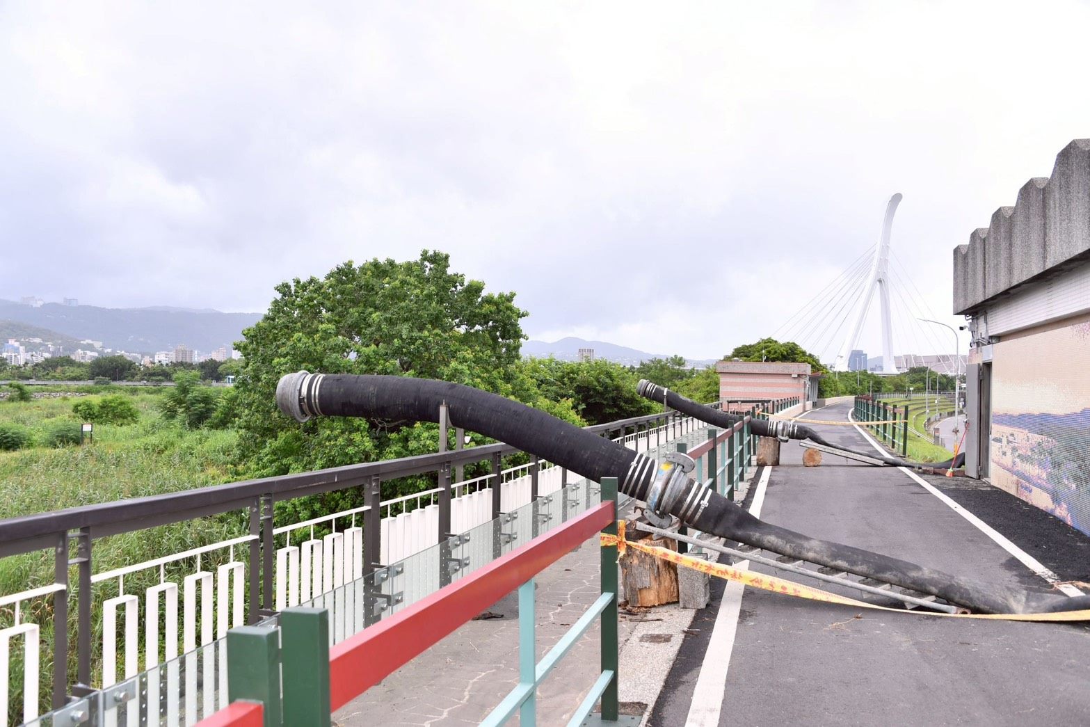 0710-視察社子島抽水站照片第3張(共4張)