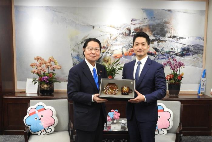 蔣市長接見日本台灣親善協會會長衛藤征士郎一行-1