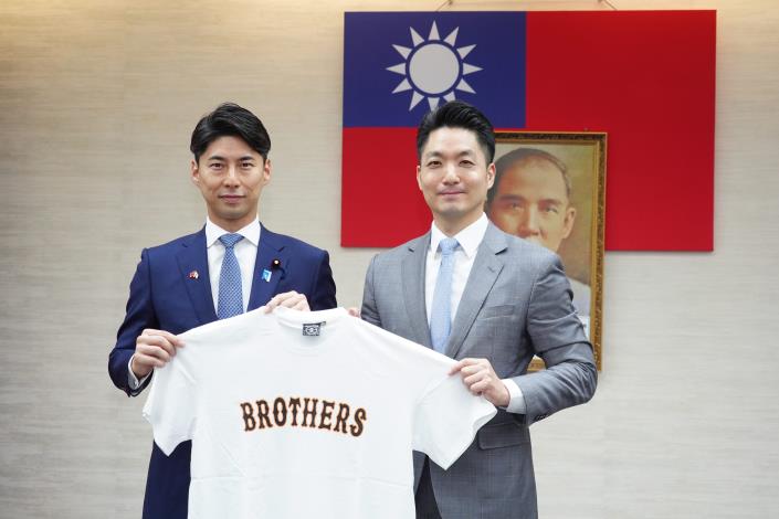 日本自民黨訪團拜會