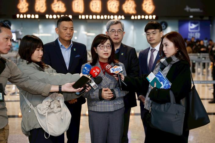 1227-林副市長率團前往上海出席雙城論壇系列照片(第2張)