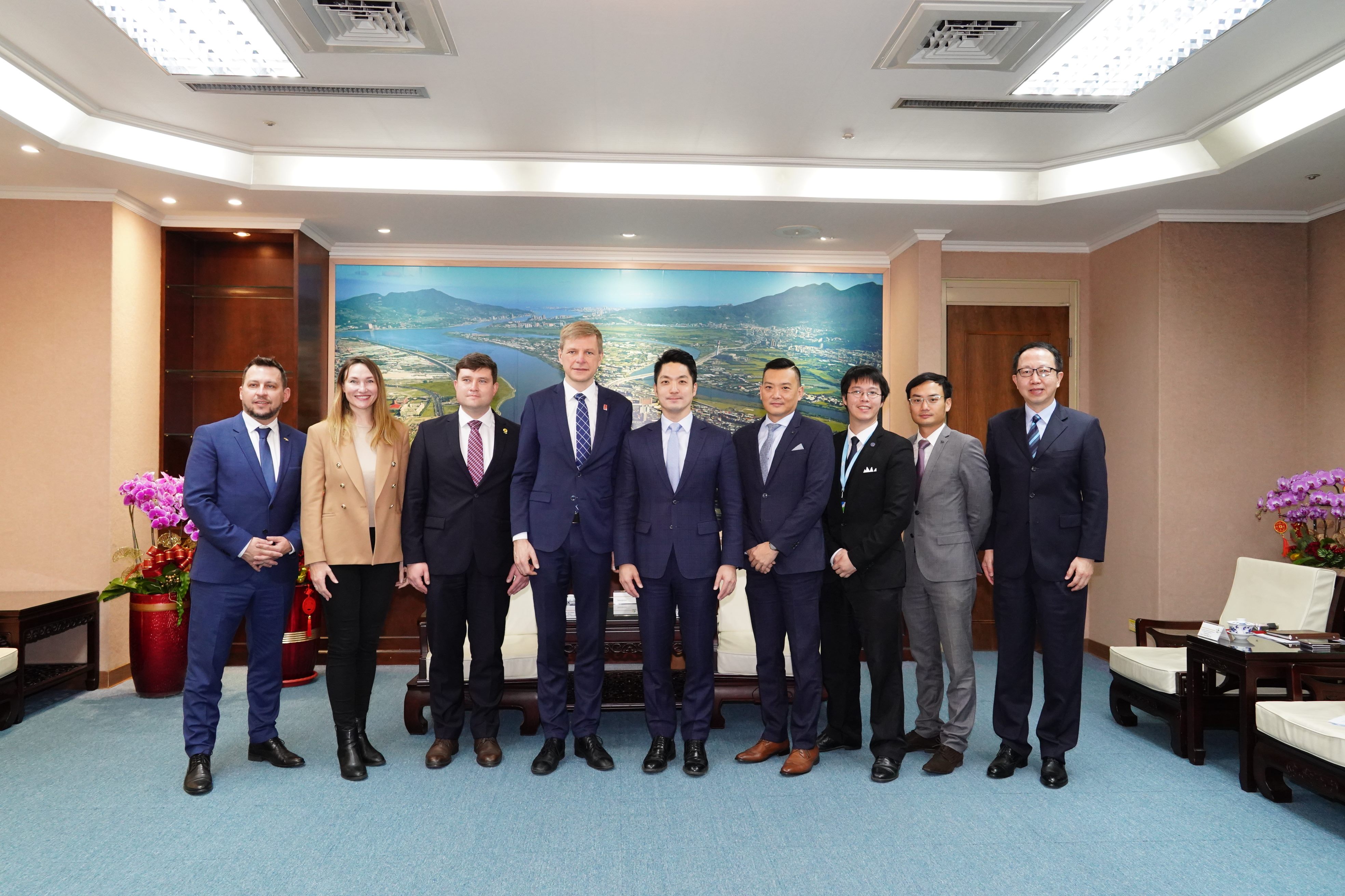  Mayor Chiang Wan-An Receives Delegation from Vilnius, the Capital of Lithuania