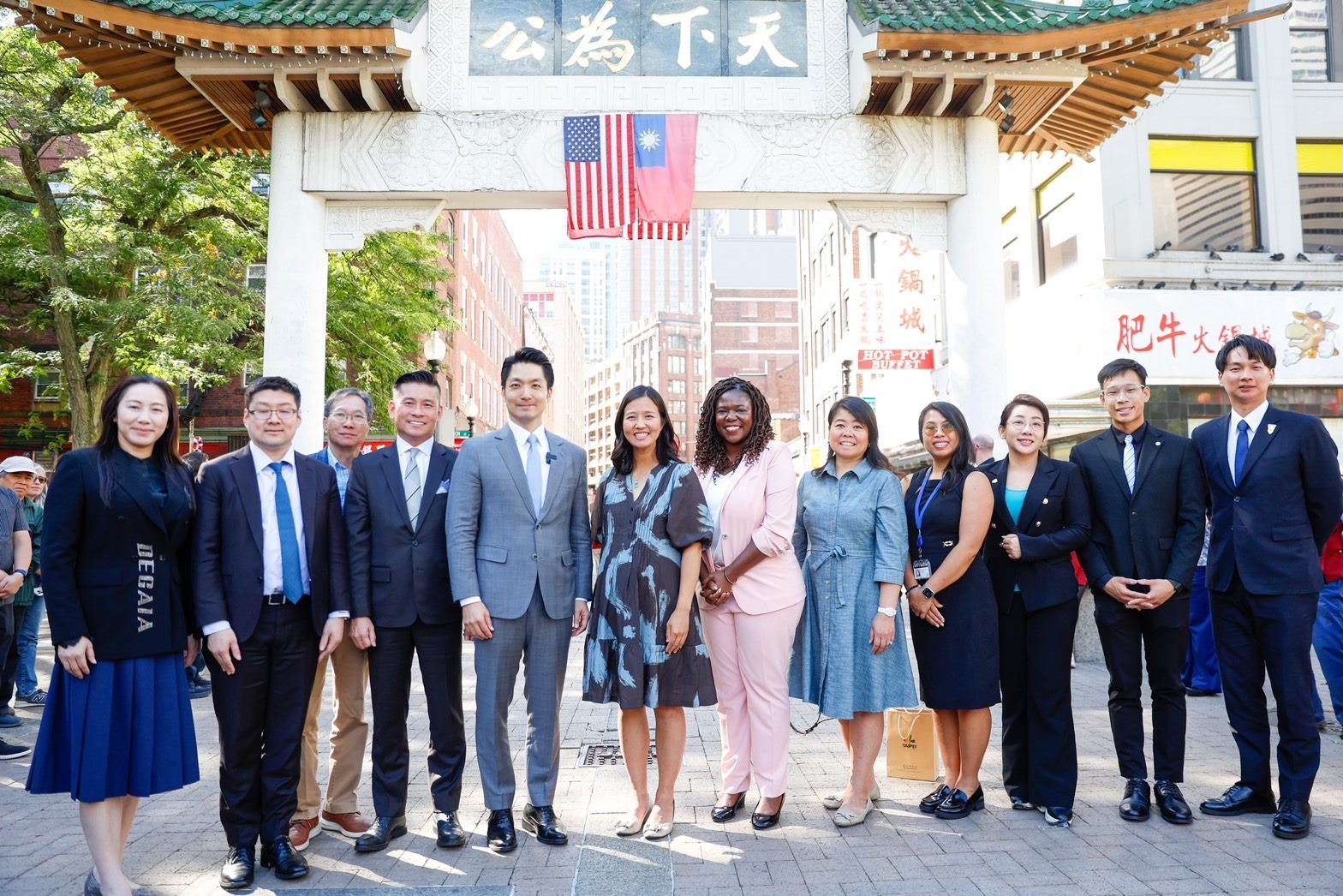 0909-Mayor Chiang meets with Michelle Wu, Mayor of Boston, Taipei's sister city