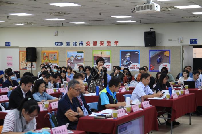 南港區113年度市長與里長有約_會議進行中3