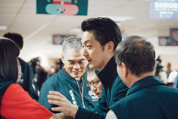 北投區114年度市長與里長有約正式會議_市長向里長致意2