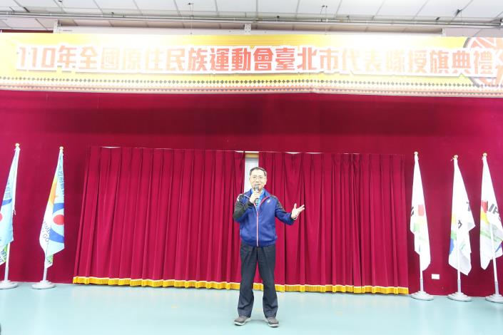 蔡炳坤副市長致詞為選手加油.JPG