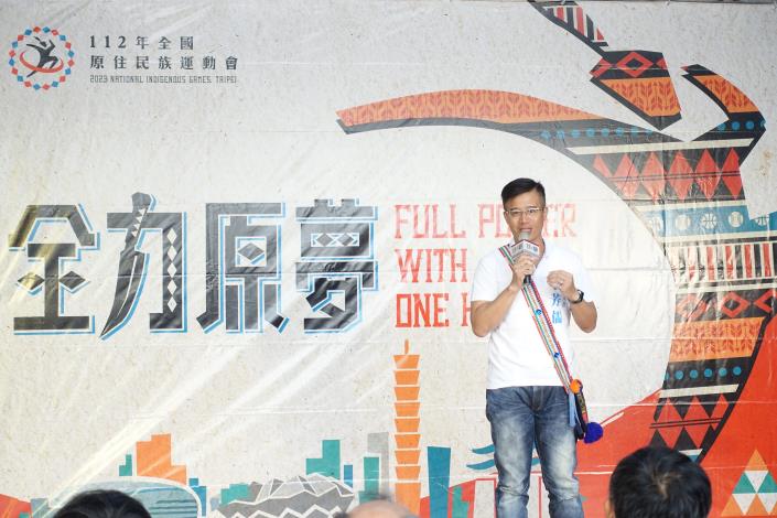 李芳儒議員致詞力挺原民運.JPG