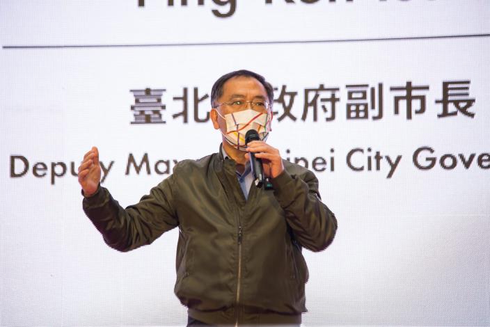 蔡炳坤副市長出席記者會，並於致詞中邀請熱愛運動的朋友踴躍報名賽事