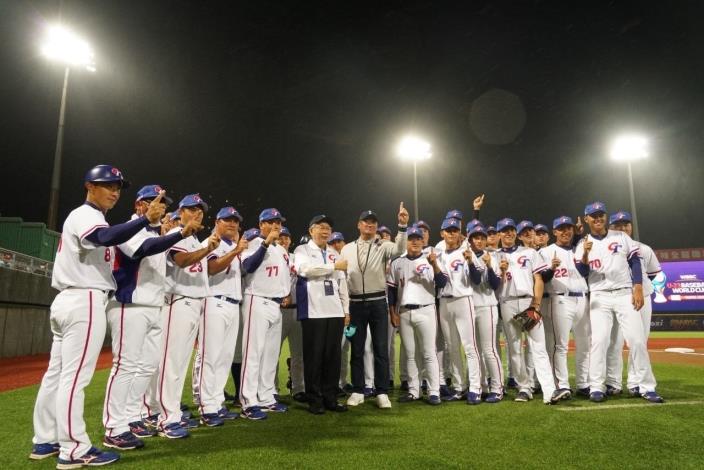 2022第4屆世界盃（U23）棒球錦標賽（VI WBSC U23 Baseball World Championship）於今(13)日揭開序幕，大會特別於天母棒球場舉辦開幕典禮，中華隊與來自世界各地11個國家的棒球強權齊聚