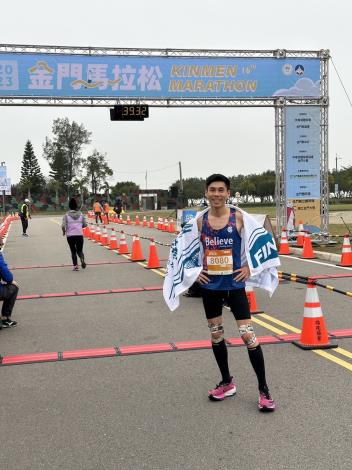 陳秉豐教練也以36分28秒取得路跑組(10K)第3名