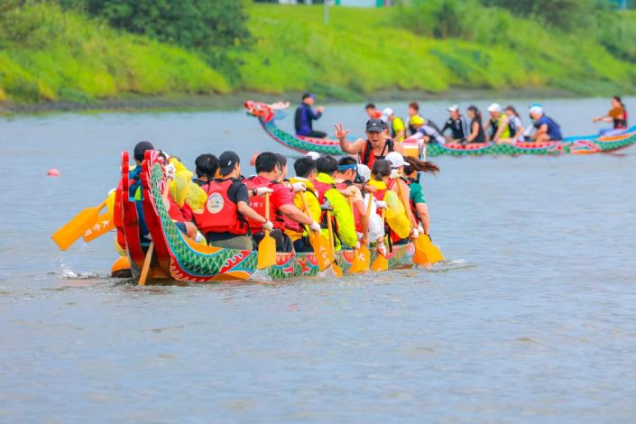 2023臺北國際龍舟錦標賽正式開訓，龍舟選手們開啟為期一個月的賽前水上練習