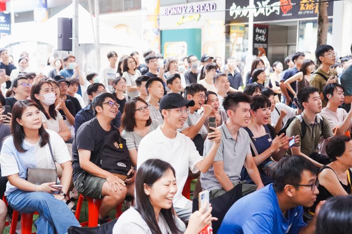 臺北市政府體育局舉辦直播派對，邀請全民一起為臺灣健兒加油。
