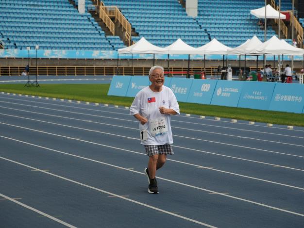 為延續2025世壯運的運動熱潮，宣揚運動不分年齡界限的熱血精神，鼓勵樂齡運動風氣，2025臺北市銀髮族運動會即將在9月27日於臺北體育館、臺北田徑場隆重登場。