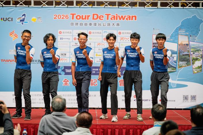 中華五虎將盧紹軒、洪坤弘、葉軒佑、黃暐程及張祐誠合體亮相