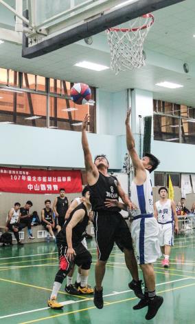 107臺北市籃球社區聯賽-比賽畫面3