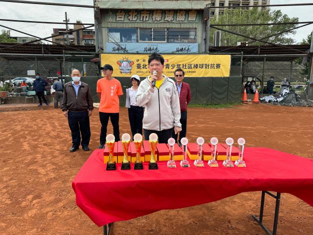 劉寧添副局長表示，體育局與台北市棒球協會合作舉辦2022臺北市城市青少年社區棒球對抗賽，宗旨在提供社區型棒球選手一個競技舞台，讓更多熱愛棒球的青少年展現球技