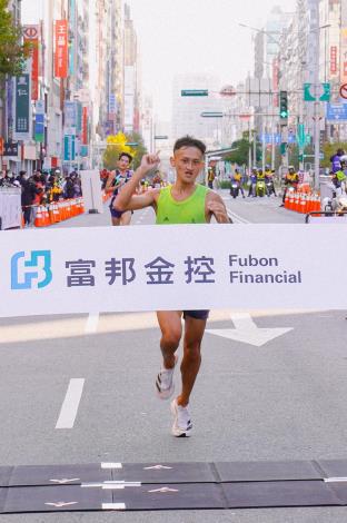Li Li-Chun wins domestic 1st place in men’s half marathon