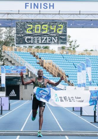 Taipei Marathon Men's Champion-Lani Kiplagat Rutto (2小時9分42秒)