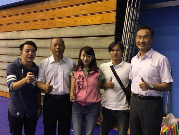 Picture of Taipei Councilors Xu and Commissioner Li