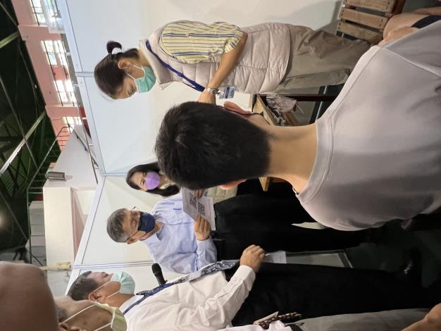 臺北市超前部署，早期偵測學生接種第2劑疫苗副作用，即早發現潛藏疑似心肌炎個案 (2)