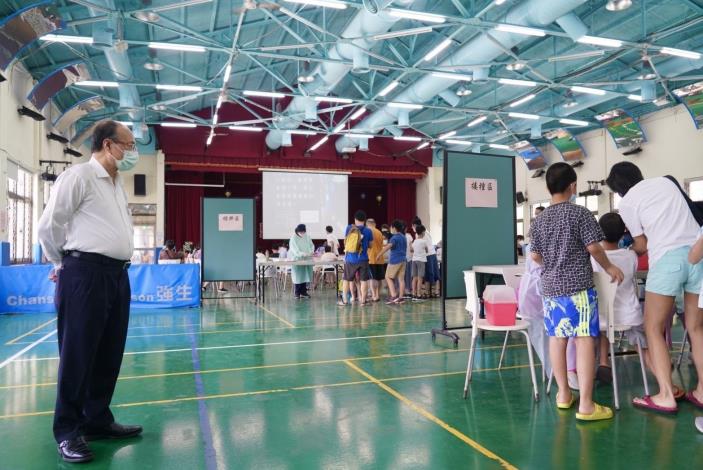 臺北市6月18日及25日加開4站兒童疫苗接種站，提供莫德納第1、2劑及BNT第1劑疫苗接種