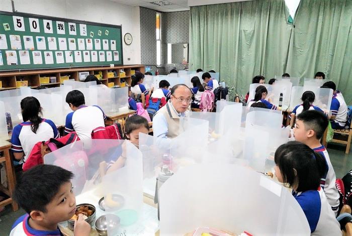 臺北市學校午餐新上菜，11月啟動班班吃石斑，搭配有機蔬食美味再升級 (5)