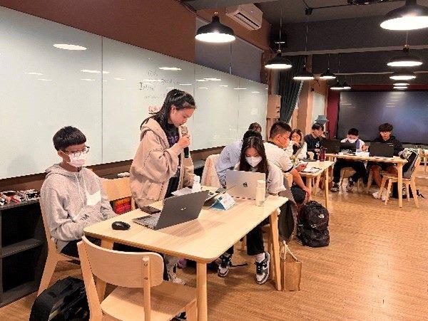 國家代表發言，闡述立場