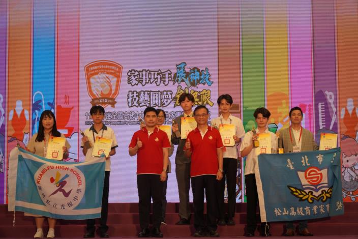 臺北市的技職教育學子們在各項領域努力不懈，在112學年全國技藝競賽創下許多佳績，揭櫫北市技職教育卓有成效。