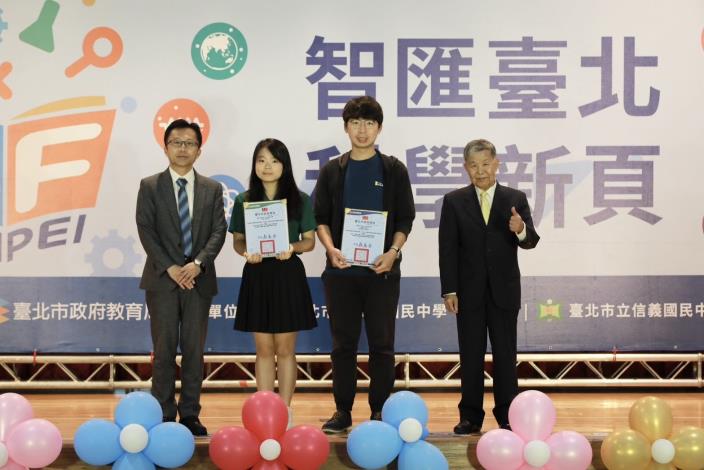 高中職組 農業與食品學科特優：北一女中黃鈺淇同學 《益菌抑菌—從食品分離之胚芽乳酸桿菌對傷口癒合與發炎的預防與治療效應》