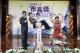 113學年度畢業生市長獎頒獎典禮蔣萬安市長展現親和力與同學合影（石牌國中徐雋昊同學）