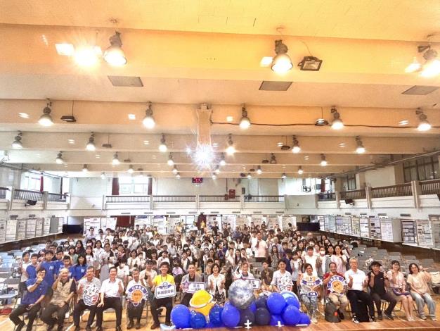 臺北市參加第65屆全國中小學科展代表隊大合照
