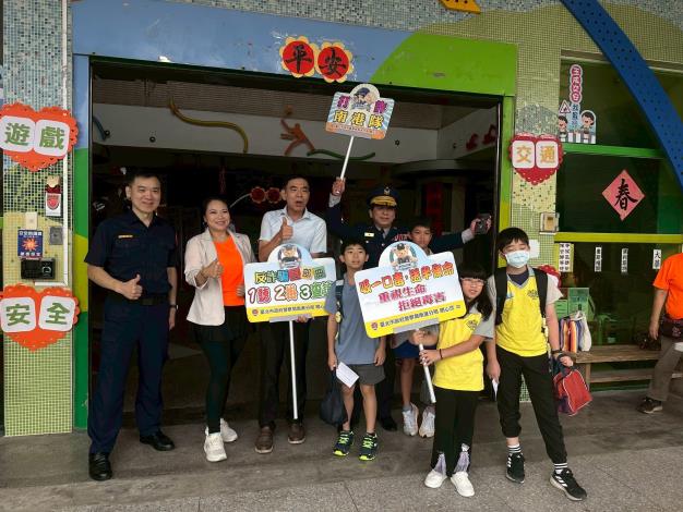 南港分局長率隊到校宣導