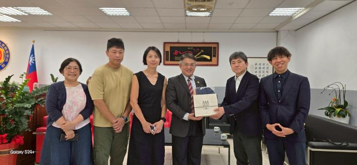 日本大阪府立大阪ビジネスフロンティア高校來訪合影