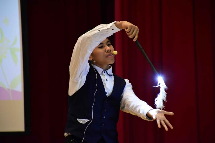 師長的點滴叮嚀如同魔術般,在學子身上創造奇蹟