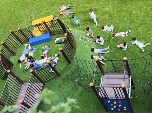 碧湖樂園共融式遊戲場歡樂開箱！3年5,400萬打造共融童年！ (2)